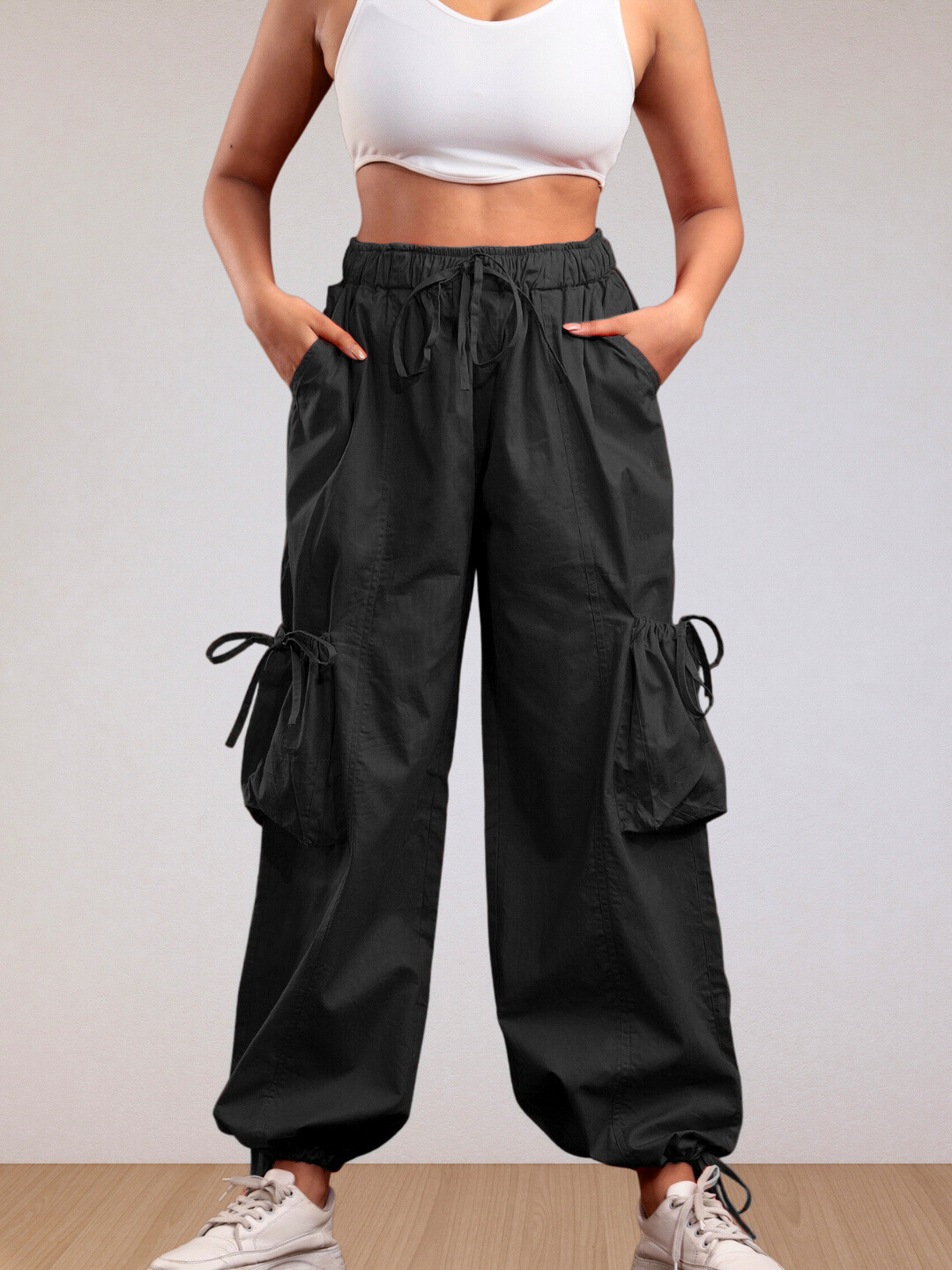 The Parachute Pant Black