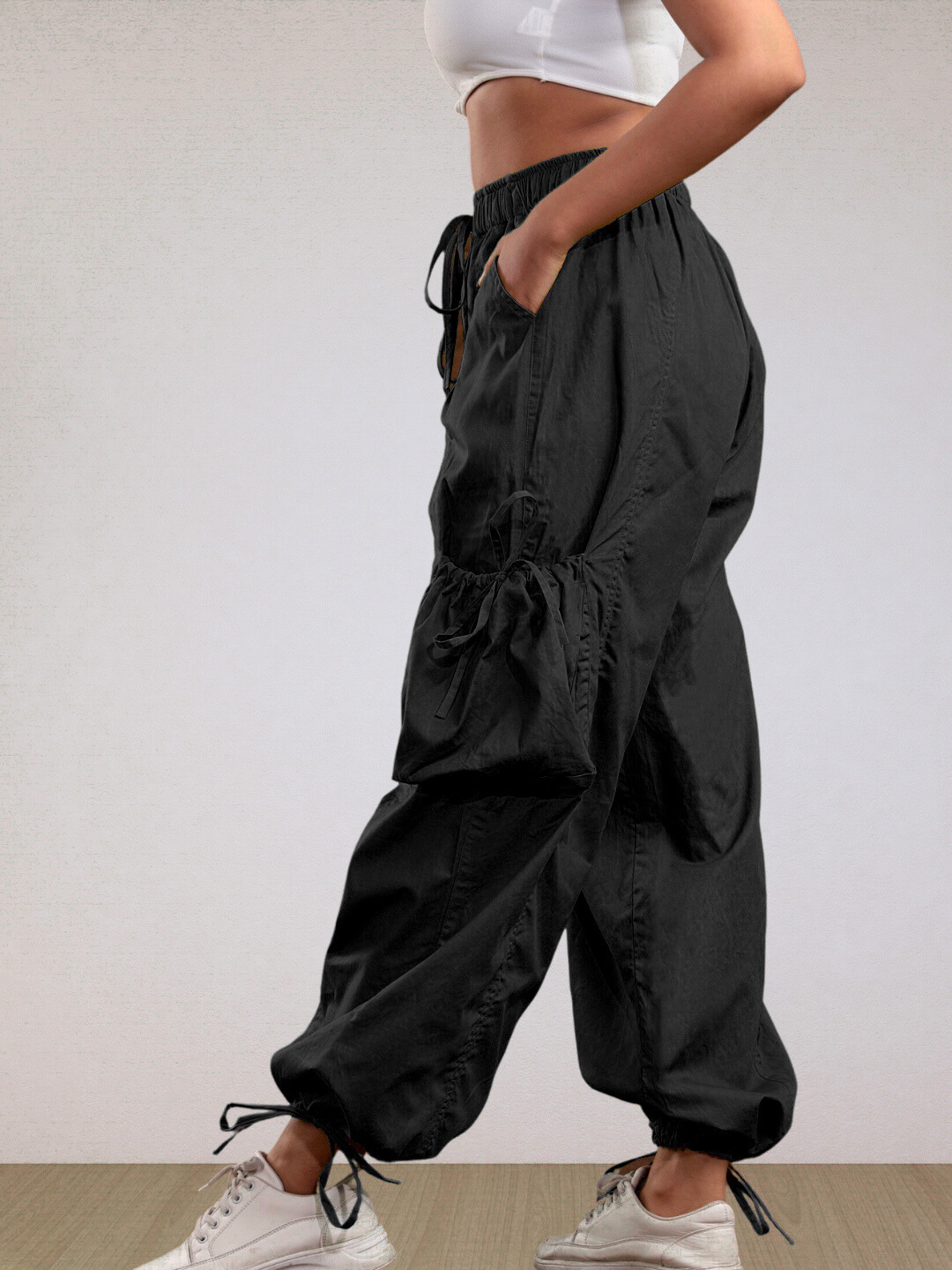 The Parachute Pant Black