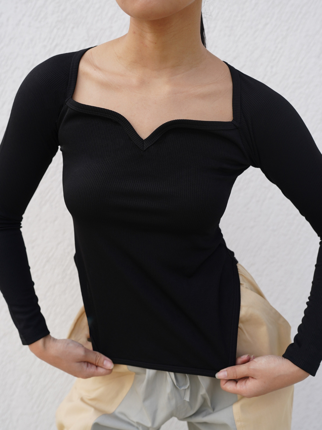 Stretchable Ribbed Sweetheart Neck Top Black