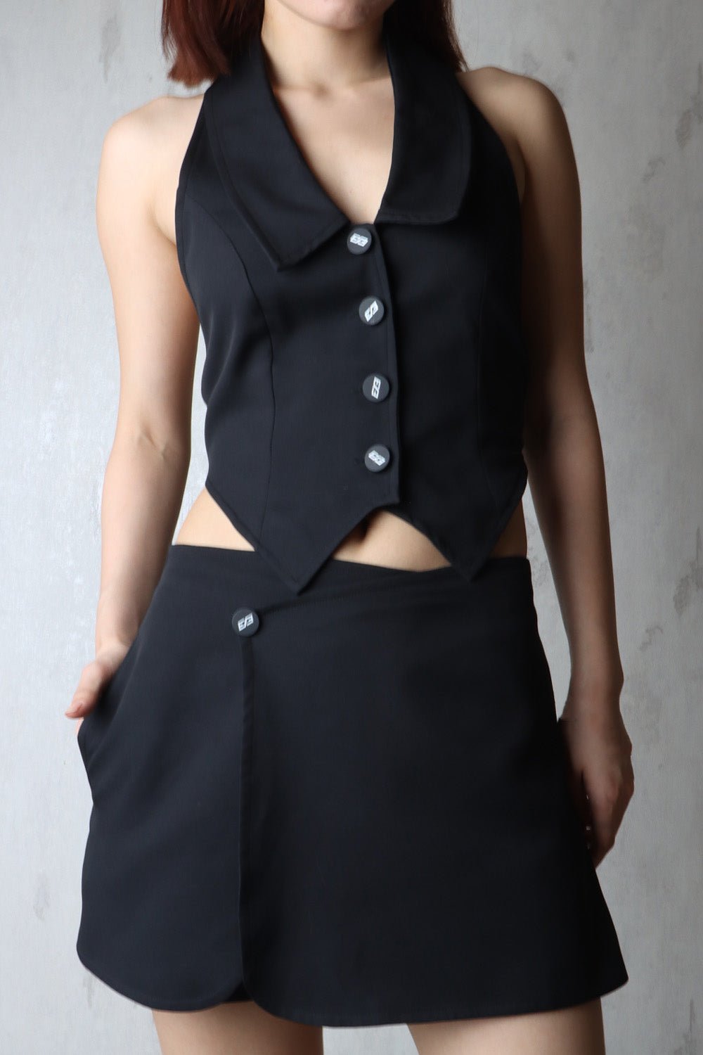 Black Workload Tie-up vest 