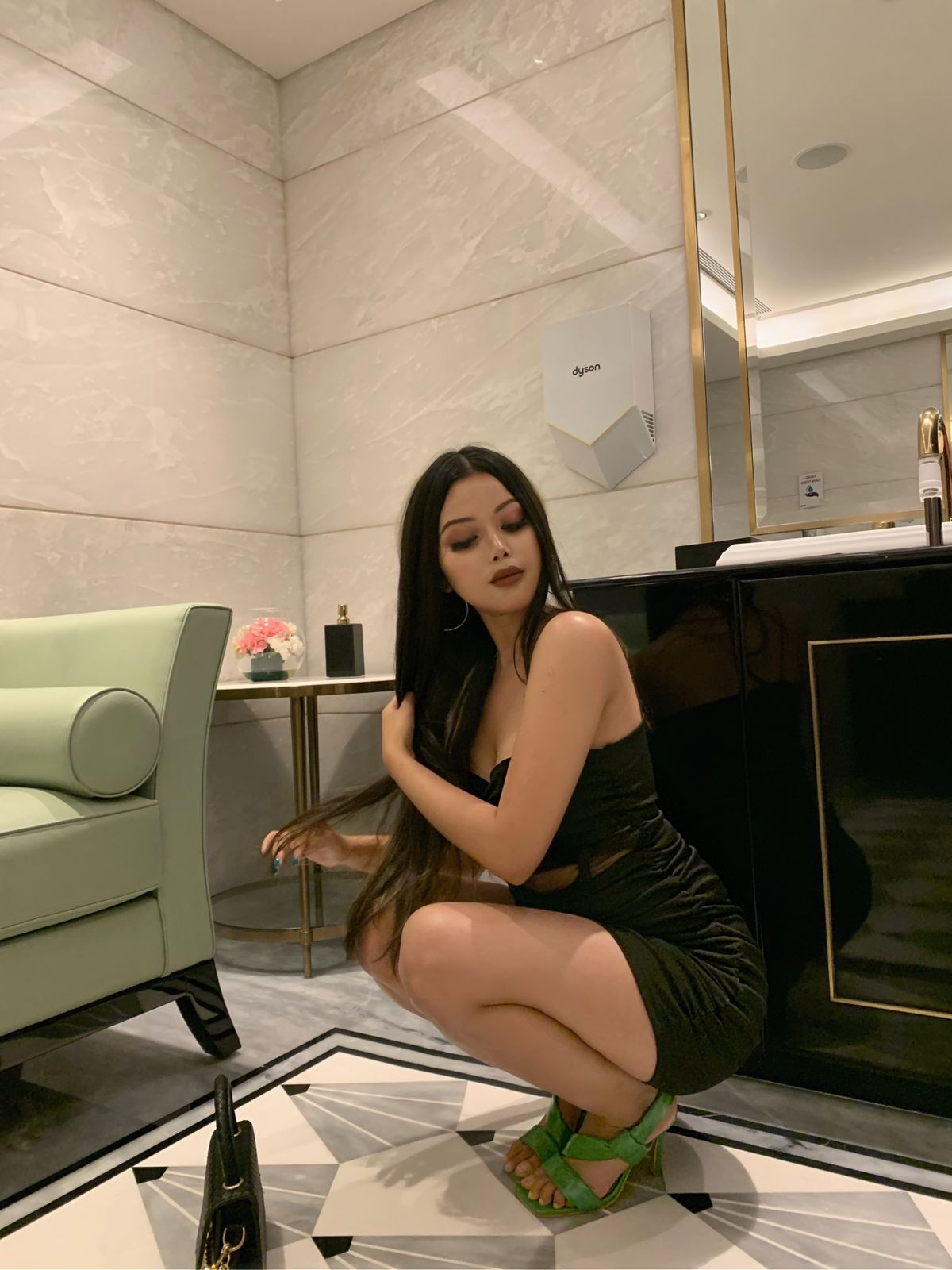 Lexy black dress 